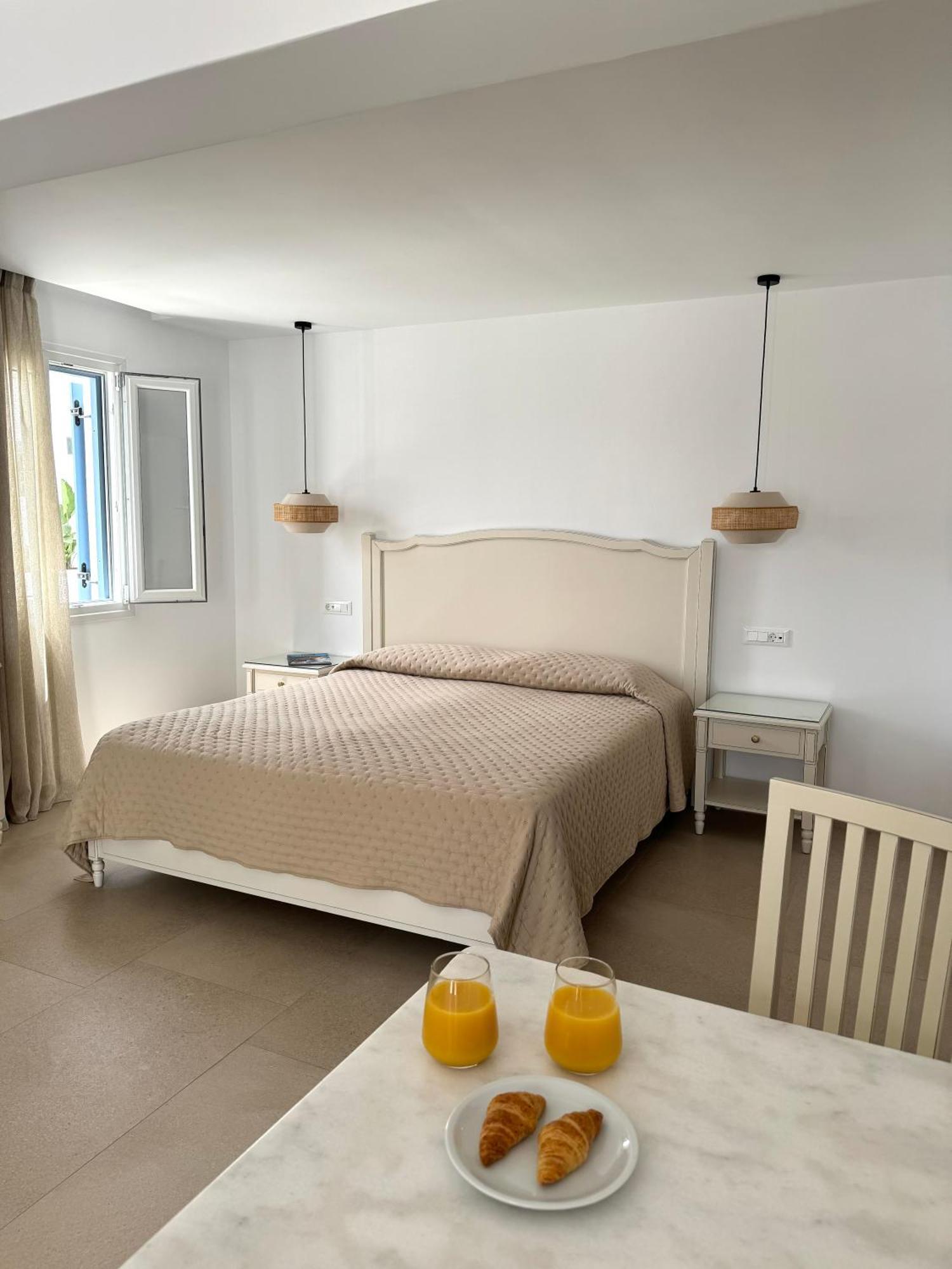 Esperides Apartment Platys Gialos  ภายนอก รูปภาพ